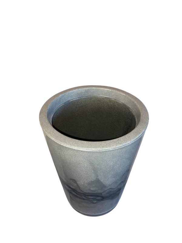 Vaso Cone Polido 30cm – Leve, Resistente e Moderno em Polietileno - Image 6