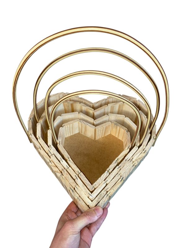 Conjunto de Cestos de Madeira Coração com Alça – Para Presentes e Decoração - Image 5